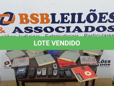 LOTE 074 - 01 LOTE COM DIVERSAS FITAS DE ROLO. (NO ESTADO) ATENÇÃO! FAZER A VISITAÇÃO ANTES DE ARREMATAR, NÃO SABEMOS SE FUNCIONA, LEILÃO NÃO TEM GARANTIA E NEM DEVOLUÇÃO, SUJEITO A POSSÍVEIS AVARIAS VISÍVEIS/OCULTAS E/OU AUSÊNCIA DE COMPONENTES.