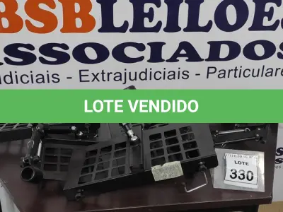 LOTE 330 - 05 SUPORTES DE MONITORES. (NO ESTADO) ATENÇÃO! FAZER A VISITAÇÃO ANTES DE ARREMATAR, NÃO SABEMOS SE FUNCIONA, LEILÃO NÃO TEM GARANTIA E NEM DEVOLUÇÃO, SUJEITO A POSSÍVEIS AVARIAS VISÍVEIS/OCULTAS E/OU AUSÊNCIA DE COMPONENTES.