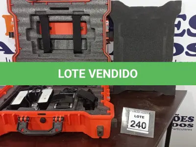 LOTE 240 - 01 KIT COLLECT BIO AEX-14224 MARCA AKIYAMA COM CASE. (NO ESTADO) ATENÇÃO! FAZER A VISITAÇÃO ANTES DE ARREMATAR, NÃO SABEMOS SE FUNCIONA, LEILÃO NÃO TEM GARANTIA E NEM DEVOLUÇÃO, SUJEITO A POSSÍVEIS AVARIAS VISÍVEIS/OCULTAS E/OU AUSÊNCIA DE COMPONENTES.