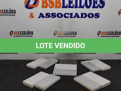 LOTE 407 - 05 BATERIAS EXTERNAS. (NO ESTADO) ATENÇÃO! FAZER A VISITAÇÃO ANTES DE ARREMATAR, NÃO SABEMOS SE FUNCIONA. LEILÃO NÃO TEM GARANTIA E NEM DEVOLUÇÃO, SUJEITO A POSSÍVEIS AVARIAS VISÍVEIS/OCULTAS E/OU AUSÊNCIA DE COMPONENTES.