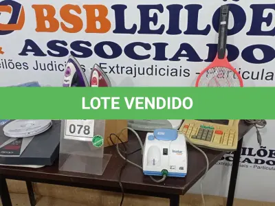 LOTE 078 - 02 FERROS DE PASSAR, 02 BALANÇAS CORPORAIS, GRANDE QUANTIDADE DE LACRES, 01 MOTOR DE NEBULIZADOR, 01 RAQUETE ELÉTRICA, 01 CALCULADORA COMERCIAL E 01 CAIXA DE CD-RW. (NO ESTADO) ATENÇÃO! FAZER A VISITAÇÃO ANTES DE ARREMATAR, NÃO SABEMOS SE FUNCIONA, LEILÃO NÃO TEM GARANTIA E NEM DEVOLUÇÃO, SUJEITO A POSSÍVEIS AVARIAS VISÍVEIS/OCULTAS E/OU AUSÊNCIA DE COMPONENTES.