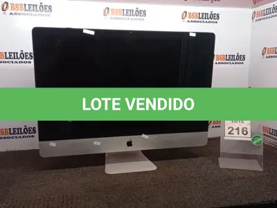 LOTE 216 - 01 IMAC APPLE. (NO ESTADO) ATENÇÃO! FAZER A VISITAÇÃO ANTES DE ARREMATAR, NÃO SABEMOS SE FUNCIONA, LEILÃO NÃO TEM GARANTIA E NEM DEVOLUÇÃO, SUJEITO A POSSÍVEIS AVARIAS VISÍVEIS/OCULTAS E/OU AUSÊNCIA DE COMPONENTES.