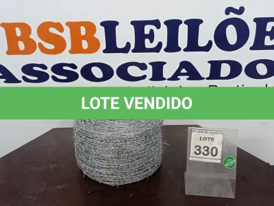 LOTE 330 - 01 ROLO DE ARAME FARPADO 500M. (NO ESTADO) ATENÇÃO! FAZER A VISITAÇÃO ANTES DE ARREMATAR, NÃO SABEMOS SE FUNCIONA. LEILÃO NÃO TEM GARANTIA E NEM DEVOLUÇÃO, SUJEITO A POSSÍVEIS AVARIAS VISÍVEIS/OCULTAS E/OU AUSÊNCIA DE COMPONENTES.