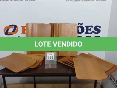 LOTE 168 - 20 PEÇAS DE MADEIRAS. (NO ESTADO) ATENÇÃO! FAZER A VISITAÇÃO ANTES DE ARREMATAR, NÃO SABEMOS SE FUNCIONA. LEILÃO NÃO TEM GARANTIA E NEM DEVOLUÇÃO, SUJEITO A POSSÍVEIS AVARIAS VISÍVEIS/OCULTAS E/OU AUSÊNCIA DE COMPONENTES.