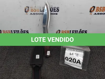 LOTE 020 - 01 FACA IMPORTADA AÇO INOXIDÁVEL CABO EM MADEIRA COM DETALHE DE ESCORPIÃO NA GUARDA  FULL TANG BAINHA DE NYLON TAMANHO TOTAL 32CM PESO 390G JÁ AFIADA  .(NO ESTADO) ATENÇÃO! FAZER A VISITAÇÃO ANTES DE ARREMATAR, NÃO SABEMOS SE FUNCIONA. LEILÃO NÃO TEM GARANTIA E NEM DEVOLUÇÃO, SUJEITO A POSSÍVEIS AVARIAS VISÍVEIS/OCULTAS E/OU AUSÊNCIA DE COMPONENTES.