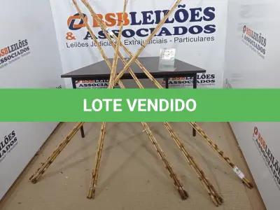 LOTE 382 - 20 VARAS DE BAMBU. (NO ESTADO) ATENÇÃO! FAZER A VISITAÇÃO ANTES DE ARREMATAR, NÃO SABEMOS SE FUNCIONA. LEILÃO NÃO TEM GARANTIA E NEM DEVOLUÇÃO, SUJEITO A POSSÍVEIS AVARIAS VISÍVEIS/OCULTAS E/OU AUSÊNCIA DE COMPONENTES.