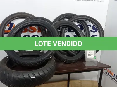 LOTE 323 - 07 PNEUS DE MOTO TAMANHOS DIVRSOS. (NO ESTADO) ATENÇÃO! FAZER A VISITAÇÃO ANTES DE ARREMATAR, NÃO SABEMOS SE FUNCIONA. LEILÃO NÃO TEM GARANTIA E NEM DEVOLUÇÃO, SUJEITO A POSSÍVEIS AVARIAS VISÍVEIS/OCULTAS E/OU AUSÊNCIA DE COMPONENTES.