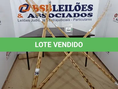 LOTE 394 - 20 VARAS DE BAMBU. (NO ESTADO) ATENÇÃO! FAZER A VISITAÇÃO ANTES DE ARREMATAR, NÃO SABEMOS SE FUNCIONA. LEILÃO NÃO TEM GARANTIA E NEM DEVOLUÇÃO, SUJEITO A POSSÍVEIS AVARIAS VISÍVEIS/OCULTAS E/OU AUSÊNCIA DE COMPONENTES.