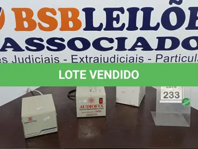 LOTE 233 - 03 TRANSFORMADORES. (NO ESTADO) ATENÇÃO! FAZER A VISITAÇÃO ANTES DE ARREMATAR, NÃO SABEMOS SE FUNCIONA. LEILÃO NÃO TEM GARANTIA E NEM DEVOLUÇÃO, SUJEITO A POSSÍVEIS AVARIAS VISÍVEIS/OCULTAS E/OU AUSÊNCIA DE COMPONENTES.