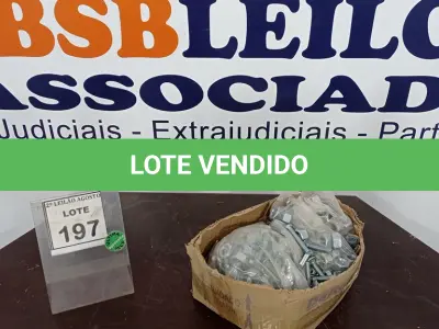 LOTE 197 - 01 LOTE COM GRANDE QUANTIDADE DE PARAFUSOS E PORCAS. (NO ESTADO) ATENÇÃO! FAZER A VISITAÇÃO ANTES DE ARREMATAR, NÃO SABEMOS SE FUNCIONA. LEILÃO NÃO TEM GARANTIA E NEM DEVOLUÇÃO, SUJEITO A POSSÍVEIS AVARIAS VISÍVEIS/OCULTAS E/OU AUSÊNCIA DE COMPONENTES.