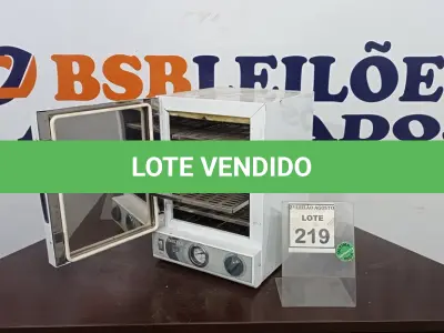 LOTE 219 - 01 ESTUFA PARA ESTERILIZAÇÃO E SECAGEM. (NO ESTADO) ATENÇÃO! FAZER A VISITAÇÃO ANTES DE ARREMATAR, NÃO SABEMOS SE FUNCIONA, LEILÃO NÃO TEM GARANTIA E NEM DEVOLUÇÃO, SUJEITO A POSSÍVEIS AVARIAS VISÍVEIS/OCULTAS E/OU AUSÊNCIA DE COMPONENTES.