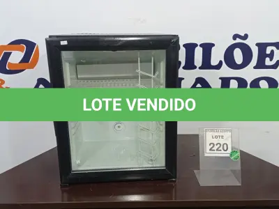 LOTE 220 - 01 ADEGA 220V. (NO ESTADO) ATENÇÃO! FAZER A VISITAÇÃO ANTES DE ARREMATAR, NÃO SABEMOS SE FUNCIONA, LEILÃO NÃO TEM GARANTIA E NEM DEVOLUÇÃO, SUJEITO A POSSÍVEIS AVARIAS VISÍVEIS/OCULTAS E/OU AUSÊNCIA DE COMPONENTES.