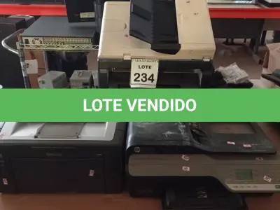 LOTE 234 - 03 IMPRESSORAS DE MARCAS E MODELOS DIVERSOS. (NO ESTADO) ATENÇÃO! FAZER A VISITAÇÃO ANTES DE ARREMATAR, NÃO SABEMOS SE FUNCIONA. LEILÃO NÃO TEM GARANTIA E NEM DEVOLUÇÃO, SUJEITO A POSSÍVEIS AVARIAS VISÍVEIS/OCULTAS E/OU AUSÊNCIA DE COMPONENTES.