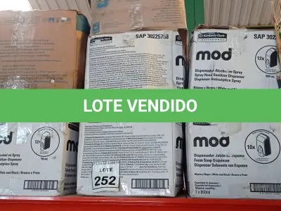 LOTE 252 - 01 LOTE COM GRANDE QUANTIDADE DE DISPENSES ANTISSÉPTICO. (NO ESTADO) ATENÇÃO! FAZER A VISITAÇÃO ANTES DE ARREMATAR, NÃO SABEMOS SE FUNCIONA. LEILÃO NÃO TEM GARANTIA E NEM DEVOLUÇÃO, SUJEITO A POSSÍVEIS AVARIAS VISÍVEIS/OCULTAS E/OU AUSÊNCIA DE COMPONENTES.