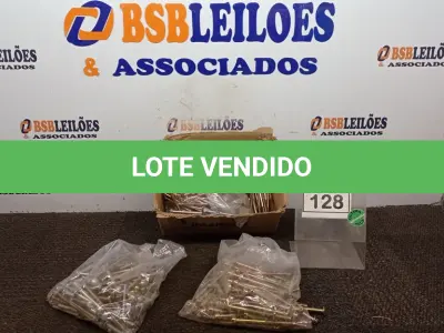 LOTE 128 - 01 LOTE COM GRANDE DE PARAFUSOS. (NO ESTADO) ATENÇÃO! FAZER A VISITAÇÃO ANTES DE ARREMATAR, NÃO SABEMOS SE FUNCIONA, LEILÃO NÃO TEM GARANTIA E NEM DEVOLUÇÃO, SUJEITO A POSSÍVEIS AVARIAS VISÍVEIS/OCULTAS E/OU AUSÊNCIA DE COMPONENTES.