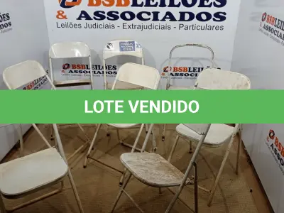 LOTE 370 - 08 CADEIRAS DE FERRO DOBRÁVEL. (NO ESTADO) ATENÇÃO! FAZER A VISITAÇÃO ANTES DE ARREMATAR, NÃO SABEMOS SE FUNCIONA. LEILÃO NÃO TEM GARANTIA E NEM DEVOLUÇÃO, SUJEITO A POSSÍVEIS AVARIAS VISÍVEIS/OCULTAS E/OU AUSÊNCIA DE COMPONENTES.