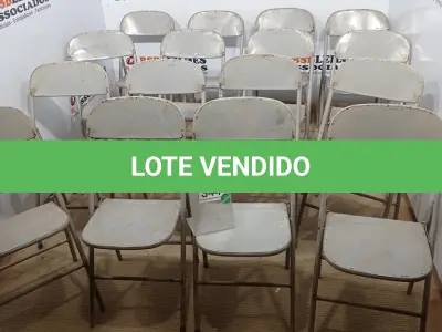 LOTE 344 - 08 CADEIRAS DOBRÁVEIS DE FERRO. (NO ESTADO) ATENÇÃO! FAZER A VISITAÇÃO ANTES DE ARREMATAR, NÃO SABEMOS SE FUNCIONA. LEILÃO NÃO TEM GARANTIA E NEM DEVOLUÇÃO, SUJEITO A POSSÍVEIS AVARIAS VISÍVEIS/OCULTAS E/OU AUSÊNCIA DE COMPONENTES.