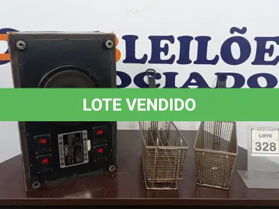 LOTE 328 - 01 SUBWOOFER PASSIVO E 02 CESTAS PARA FRITURAS. (NO ESTADO) ATENÇÃO! FAZER A VISITAÇÃO ANTES DE ARREMATAR, NÃO SABEMOS SE FUNCIONA. LEILÃO NÃO TEM GARANTIA E NEM DEVOLUÇÃO, SUJEITO A POSSÍVEIS AVARIAS VISÍVEIS/OCULTAS E/OU AUSÊNCIA DE COMPONENTES.