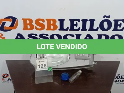 LOTE 126 - 01 LUMINÁRIA DE POSTE. (NO ESTADO) ATENÇÃO! FAZER A VISITAÇÃO ANTES DE ARREMATAR, NÃO SABEMOS SE FUNCIONA. LEILÃO NÃO TEM GARANTIA E NEM DEVOLUÇÃO, SUJEITO A POSSÍVEIS AVARIAS VISÍVEIS/OCULTAS E/OU AUSÊNCIA DE COMPONENTES.