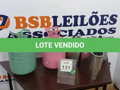 LOTE 131 - 02 BOTIJÕES DE AR VAZIOS E 03 SECADORES DE MÃO. (NO ESTADO) ATENÇÃO! FAZER A VISITAÇÃO ANTES DE ARREMATAR, NÃO SABEMOS SE FUNCIONA. LEILÃO NÃO TEM GARANTIA E NEM DEVOLUÇÃO, SUJEITO A POSSÍVEIS AVARIAS VISÍVEIS/OCULTAS E/OU AUSÊNCIA DE COMPONENTES.