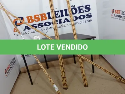 LOTE 186 - 20 VARAS DE BAMBU. (NO ESTADO) ATENÇÃO! FAZER A VISITAÇÃO ANTES DE ARREMATAR, NÃO SABEMOS SE FUNCIONA. LEILÃO NÃO TEM GARANTIA E NEM DEVOLUÇÃO, SUJEITO A POSSÍVEIS AVARIAS VISÍVEIS/OCULTAS E/OU AUSÊNCIA DE COMPONENTES.