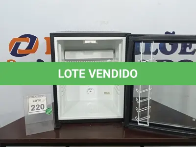 LOTE 220 - 01 ADEGA 220V. (NO ESTADO) ATENÇÃO! FAZER A VISITAÇÃO ANTES DE ARREMATAR, NÃO SABEMOS SE FUNCIONA, LEILÃO NÃO TEM GARANTIA E NEM DEVOLUÇÃO, SUJEITO A POSSÍVEIS AVARIAS VISÍVEIS/OCULTAS E/OU AUSÊNCIA DE COMPONENTES.