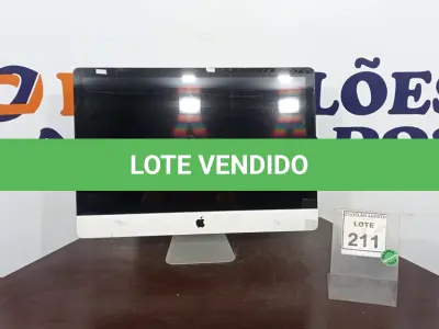 LOTE 211 - 01 IMAC  APPLE. (NO ESTADO) ATENÇÃO! FAZER A VISITAÇÃO ANTES DE ARREMATAR, NÃO SABEMOS SE FUNCIONA, LEILÃO NÃO TEM GARANTIA E NEM DEVOLUÇÃO, SUJEITO A POSSÍVEIS AVARIAS VISÍVEIS/OCULTAS E/OU AUSÊNCIA DE COMPONENTES.