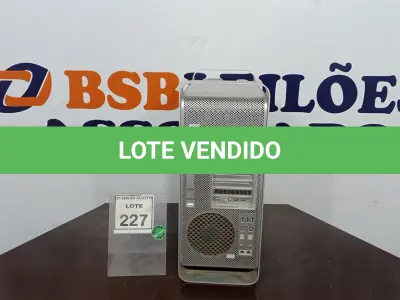 LOTE 227 - 01 SERVIDOR IMAC APPLE. (NO ESTADO) ATENÇÃO! FAZER A VISITAÇÃO ANTES DE ARREMATAR, NÃO SABEMOS SE FUNCIONA, LEILÃO NÃO TEM GARANTIA E NEM DEVOLUÇÃO, SUJEITO A POSSÍVEIS AVARIAS VISÍVEIS/OCULTAS E/OU AUSÊNCIA DE COMPONENTES.