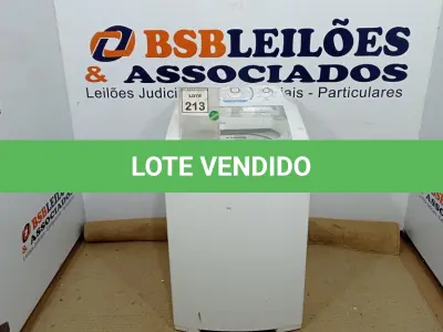 LOTE 213 - 01 MÁQUINA DE LAVAR 10KG MARCA ELECTROLUX. (NO ESTADO) ATENÇÃO! FAZER A VISITAÇÃO ANTES DE ARREMATAR, NÃO SABEMOS SE FUNCIONA. LEILÃO NÃO TEM GARANTIA E NEM DEVOLUÇÃO, SUJEITO A POSSÍVEIS AVARIAS VISÍVEIS/OCULTAS E/OU AUSÊNCIA DE COMPONENTES.