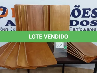 LOTE 331 - 20 PEÇAS DE MADEIRA 30,00. (NO ESTADO) ATENÇÃO! FAZER A VISITAÇÃO ANTES DE ARREMATAR, NÃO SABEMOS SE FUNCIONA. LEILÃO NÃO TEM GARANTIA E NEM DEVOLUÇÃO, SUJEITO A POSSÍVEIS AVARIAS VISÍVEIS/OCULTAS E/OU AUSÊNCIA DE COMPONENTES.