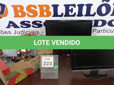 LOTE 223 - 09 FONTES PARA PC E 02 MONITORES. (NO ESTADO) ATENÇÃO! FAZER A VISITAÇÃO ANTES DE ARREMATAR, NÃO SABEMOS SE FUNCIONA. LEILÃO NÃO TEM GARANTIA E NEM DEVOLUÇÃO, SUJEITO A POSSÍVEIS AVARIAS VISÍVEIS/OCULTAS E/OU AUSÊNCIA DE COMPONENTES.