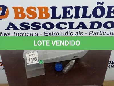 LOTE 126 - 01 LUMINÁRIA DE POSTE. (NO ESTADO) ATENÇÃO! FAZER A VISITAÇÃO ANTES DE ARREMATAR, NÃO SABEMOS SE FUNCIONA. LEILÃO NÃO TEM GARANTIA E NEM DEVOLUÇÃO, SUJEITO A POSSÍVEIS AVARIAS VISÍVEIS/OCULTAS E/OU AUSÊNCIA DE COMPONENTES.