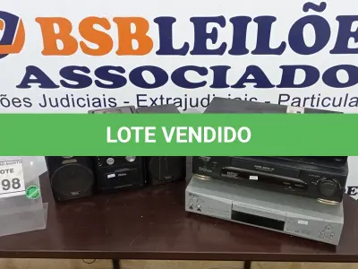 LOTE 198 - 01 MINISYSTEM COM 02 CAIXAS MARCA PHILCO, 01 BLU-RAY MARCA SAMSUNG, 01 APARELHO DE VÍDEO CASSETE E 01 APARELHO DVD. (NO ESTADO) ATENÇÃO! FAZER A VISITAÇÃO ANTES DE ARREMATAR, NÃO SABEMOS SE FUNCIONA. LEILÃO NÃO TEM GARANTIA E NEM DEVOLUÇÃO, SUJEITO A POSSÍVEIS AVARIAS VISÍVEIS/OCULTAS E/OU AUSÊNCIA DE COMPONENTES.