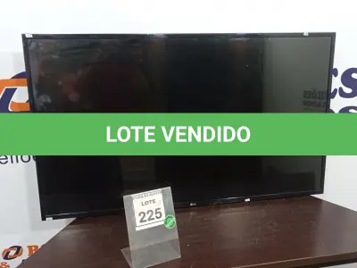 LOTE 225 - 01 TV LCD 49’’ MARCA LG. (NO ESTADO) ATENÇÃO! FAZER A VISITAÇÃO ANTES DE ARREMATAR, NÃO SABEMOS SE FUNCIONA. LEILÃO NÃO TEM GARANTIA E NEM DEVOLUÇÃO, SUJEITO A POSSÍVEIS AVARIAS VISÍVEIS/OCULTAS E/OU AUSÊNCIA DE COMPONENTES.