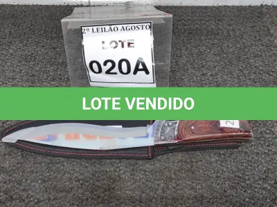 LOTE 020 - 01 FACA IMPORTADA AÇO INOXIDÁVEL CABO EM MADEIRA COM DETALHE DE ESCORPIÃO NA GUARDA  FULL TANG BAINHA DE NYLON TAMANHO TOTAL 32CM PESO 390G JÁ AFIADA  .(NO ESTADO) ATENÇÃO! FAZER A VISITAÇÃO ANTES DE ARREMATAR, NÃO SABEMOS SE FUNCIONA. LEILÃO NÃO TEM GARANTIA E NEM DEVOLUÇÃO, SUJEITO A POSSÍVEIS AVARIAS VISÍVEIS/OCULTAS E/OU AUSÊNCIA DE COMPONENTES.