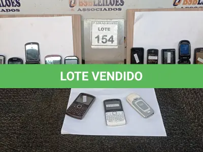 LOTE 154 - 01 LOTE COM VÁRIOS CELULARES MARCAS E MODELOS DIVERSOS. (NO ESTADO) ATENÇÃO! FAZER A VISITAÇÃO ANTES DE ARREMATAR, NÃO SABEMOS SE FUNCIONA, LEILÃO NÃO TEM GARANTIA E NEM DEVOLUÇÃO, SUJEITO A POSSÍVEIS AVARIAS VISÍVEIS/OCULTAS E/OU AUSÊNCIA DE COMPONENTES.