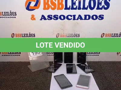 LOTE 155 - 08 CELULARES MARCA POSITIVO. (NO ESTADO) ATENÇÃO! FAZER A VISITAÇÃO ANTES DE ARREMATAR, NÃO SABEMOS SE FUNCIONA, LEILÃO NÃO TEM GARANTIA E NEM DEVOLUÇÃO, SUJEITO A POSSÍVEIS AVARIAS VISÍVEIS/OCULTAS E/OU AUSÊNCIA DE COMPONENTES.