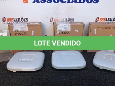 LOTE 190 - 03 ROTEADORES MARCA CISCO. (NO ESTADO) ATENÇÃO! FAZER A VISITAÇÃO ANTES DE ARREMATAR, NÃO SABEMOS SE FUNCIONA, LEILÃO NÃO TEM GARANTIA E NEM DEVOLUÇÃO, SUJEITO A POSSÍVEIS AVARIAS VISÍVEIS/OCULTAS E/OU AUSÊNCIA DE COMPONENTES.
