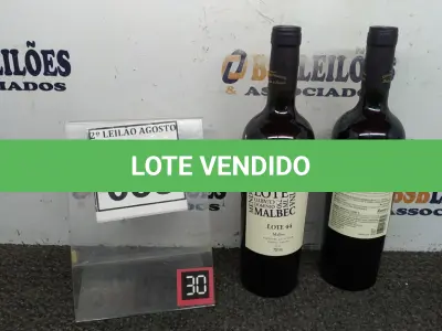 LOTE 038 - 02 GARRAFAS DE VINHO MALBEC SAFRA 2020 ARGENTINO 750ML MARCA LOTE 44. (NO ESTADO) ATENÇÃO! FAZER A VISITAÇÃO ANTES DE ARREMATAR, NÃO SABEMOS SE FUNCIONA, LEILÃO NÃO TEM GARANTIA E NEM DEVOLUÇÃO, SUJEITO A POSSÍVEIS AVARIAS VISÍVEIS/OCULTAS E/OU AUSÊNCIA DE COMPONENTES.
