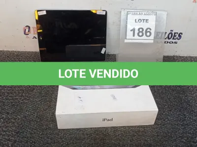 LOTE 186 - 01 IPAD. (NO ESTADO) ATENÇÃO! FAZER A VISITAÇÃO ANTES DE ARREMATAR, NÃO SABEMOS SE FUNCIONA, LEILÃO NÃO TEM GARANTIA E NEM DEVOLUÇÃO, SUJEITO A POSSÍVEIS AVARIAS VISÍVEIS/OCULTAS E/OU AUSÊNCIA DE COMPONENTES.