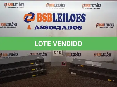 LOTE 018 - 05 SWITCH’S 24 PORTAS MARCA HP. (NO ESTADO) ATENÇÃO! FAZER A VISITAÇÃO ANTES DE ARREMATAR, NÃO SABEMOS SE FUNCIONA, LEILÃO NÃO TEM GARANTIA E NEM DEVOLUÇÃO, SUJEITO A POSSÍVEIS AVARIAS VISÍVEIS/OCULTAS E/OU AUSÊNCIA DE COMPONENTES.