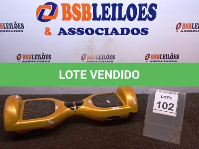 LOTE 102 - 01 HOVERBOARD. (NO ESTADO) ATENÇÃO! FAZER A VISITAÇÃO ANTES DE ARREMATAR, NÃO SABEMOS SE FUNCIONA, LEILÃO NÃO TEM GARANTIA E NEM DEVOLUÇÃO, SUJEITO A POSSÍVEIS AVARIAS VISÍVEIS/OCULTAS E/OU AUSÊNCIA DE COMPONENTES.