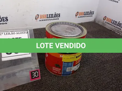 LOTE 509 - 01 LATA DE ESMALTE SINTÉTICO COM 3,6L NA COR BRILHANTE AZUL REAL MARCA GLASURIT. (NO ESTADO) ATENÇÃO! FAZER A VISITAÇÃO ANTES DE ARREMATAR, NÃO SABEMOS SE FUNCIONA, LEILÃO NÃO TEM GARANTIA E NEM DEVOLUÇÃO, SUJEITO A POSSÍVEIS AVARIAS VISÍVEIS/OCULTAS E/OU AUSÊNCIA DE COMPONENTES.