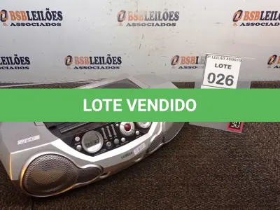 LOTE 026 - 01 CD PLAYER PORTÁTIL MODELO TUNER BASS REFLEX. (NO ESTADO) ATENÇÃO! FAZER A VISITAÇÃO ANTES DE ARREMATAR, NÃO SABEMOS SE FUNCIONA, LEILÃO NÃO TEM GARANTIA E NEM DEVOLUÇÃO, SUJEITO A POSSÍVEIS AVARIAS VISÍVEIS/OCULTAS E/OU AUSÊNCIA DE COMPONENTES.