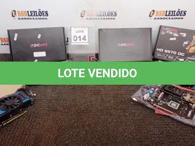 LOTE 014 - 05 PLACAS DE VÍDEO DE MACAS DIVERSAS. (NO ESTADO) ATENÇÃO! FAZER A VISITAÇÃO ANTES DE ARREMATAR, NÃO SABEMOS SE FUNCIONA, LEILÃO NÃO TEM GARANTIA E NEM DEVOLUÇÃO, SUJEITO A POSSÍVEIS AVARIAS VISÍVEIS/OCULTAS E/OU AUSÊNCIA DE COMPONENTES.