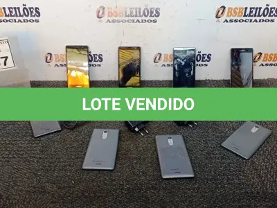 LOTE 167 - 08 CELULARES MARCA POSITIVO. (NO ESTADO) ATENÇÃO! FAZER A VISITAÇÃO ANTES DE ARREMATAR, NÃO SABEMOS SE FUNCIONA, LEILÃO NÃO TEM GARANTIA E NEM DEVOLUÇÃO, SUJEITO A POSSÍVEIS AVARIAS VISÍVEIS/OCULTAS E/OU AUSÊNCIA DE COMPONENTES.