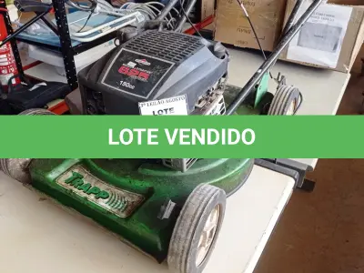 LOTE 136 - 01 MÁQUINA DE CORTAR GRAMA A GASOLINA MARCA BRIGGS&STRATTON. (NO ESTADO) ATENÇÃO! FAZER A VISITAÇÃO ANTES DE ARREMATAR, NÃO SABEMOS SE FUNCIONA, LEILÃO NÃO TEM GARANTIA E NEM DEVOLUÇÃO, SUJEITO A POSSÍVEIS AVARIAS VISÍVEIS/OCULTAS E/OU AUSÊNCIA DE COMPONENTES.