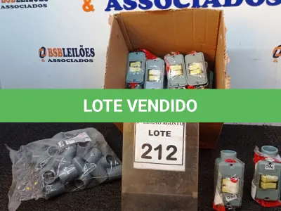 LOTE 212 - 01 LOTE COM GRANDE QUANTIDADE DE INTERRUPTORES E ACESSÓRIO. (NO ESTADO) ATENÇÃO! FAZER A VISITAÇÃO ANTES DE ARREMATAR, NÃO SABEMOS SE FUNCIONA, LEILÃO NÃO TEM GARANTIA E NEM DEVOLUÇÃO, SUJEITO A POSSÍVEIS AVARIAS VISÍVEIS/OCULTAS E/OU AUSÊNCIA DE COMPONENTES.