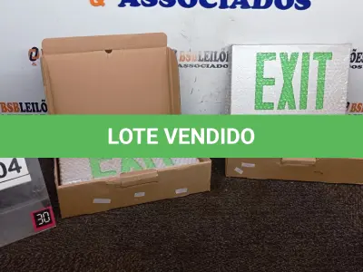 LOTE 004 - 02 PLACAS LUMINOSAS EXIT. (NO ESTADO) ATENÇÃO! FAZER A VISITAÇÃO ANTES DE ARREMATAR, NÃO SABEMOS SE FUNCIONA, LEILÃO NÃO TEM GARANTIA E NEM DEVOLUÇÃO, SUJEITO A POSSÍVEIS AVARIAS VISÍVEIS/OCULTAS E/OU AUSÊNCIA DE COMPONENTES.