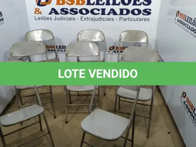 LOTE 455 - 08 CADEIRAS DE FERRO DOBRÁVEL. (NO ESTADO) ATENÇÃO! FAZER A VISITAÇÃO ANTES DE ARREMATAR, NÃO SABEMOS SE FUNCIONA. LEILÃO NÃO TEM GARANTIA E NEM DEVOLUÇÃO, SUJEITO A POSSÍVEIS AVARIAS VISÍVEIS/OCULTAS E/OU AUSÊNCIA DE COMPONENTES.